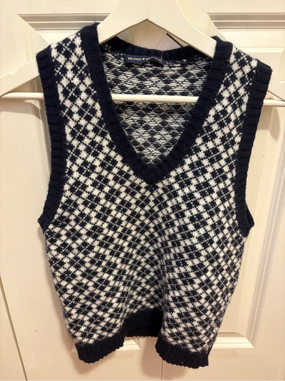 Brandy Melville Black & White Knit Label Sweater